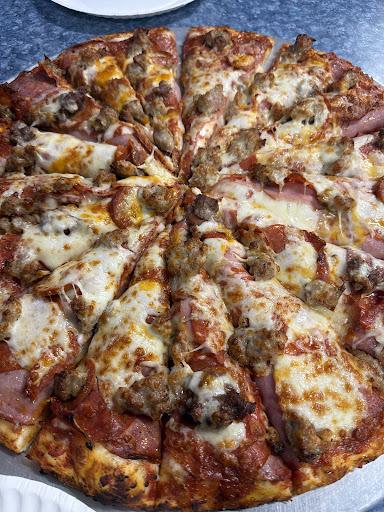 Magoos Pizza